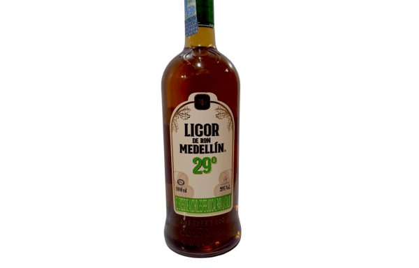 LIC RON MEDELLIN 29°  12*1000ML